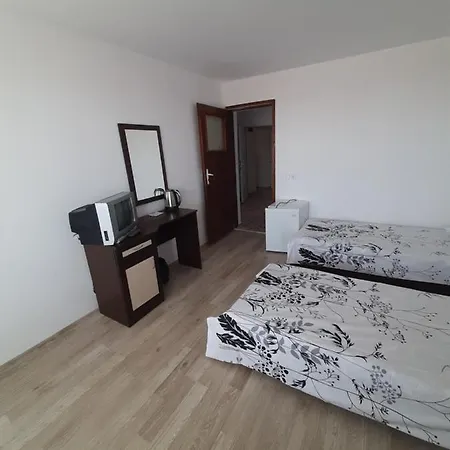 Damyanov Πανσιόν 4*