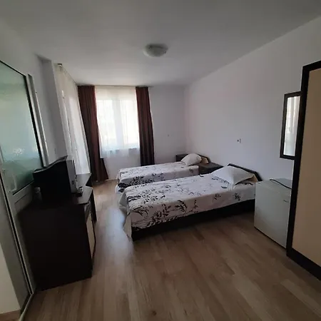 Damyanov 4* Ράβντα