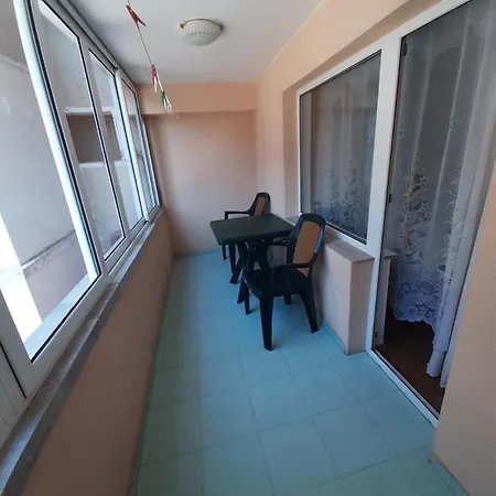 Damyanov Πανσιόν 4*