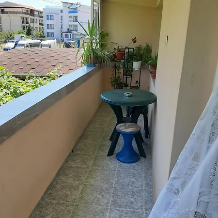 Damyanov 4* Ράβντα