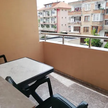 بيت ضيافة Damyanov رافدا