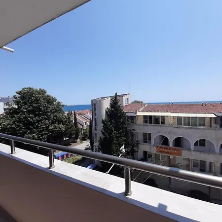 Damyanov 4* رافدا