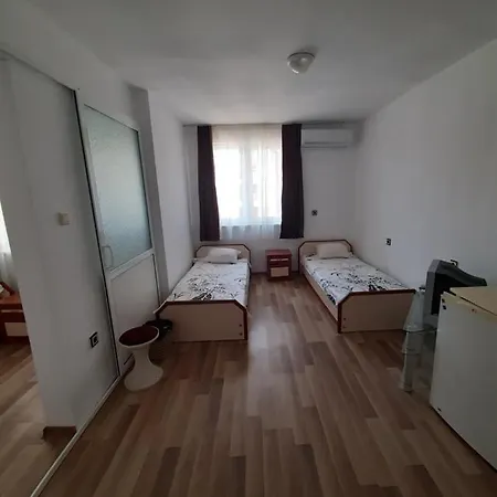 Damyanov בית הארחה