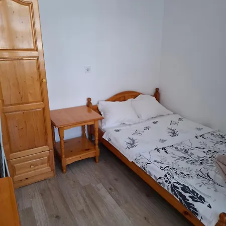 بيت ضيافة Damyanov