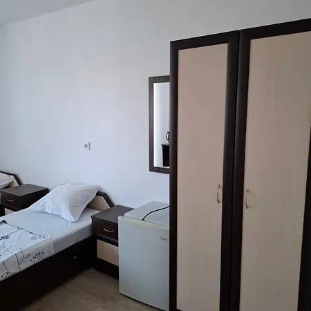 بيت ضيافة Damyanov 4*